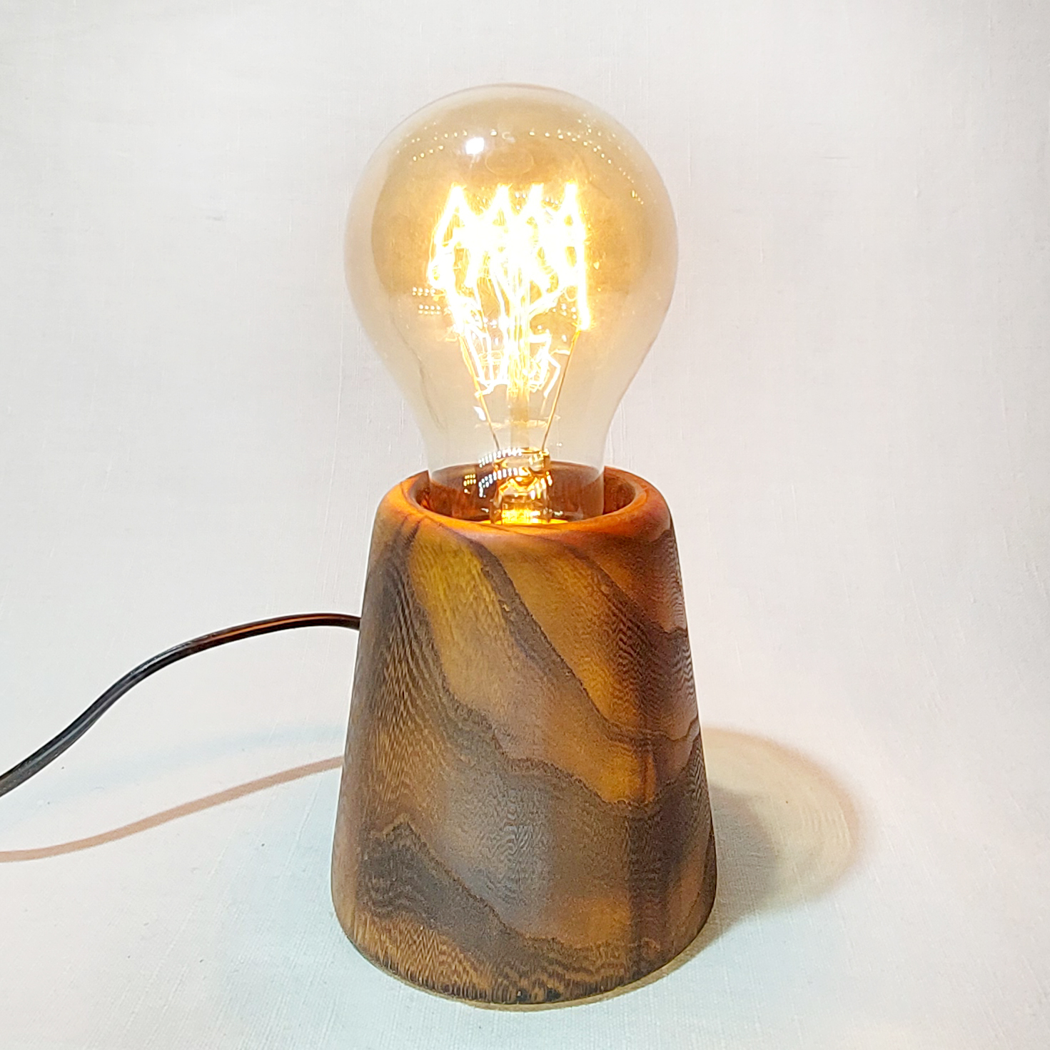 Натуральний ясень темний, ручна робота