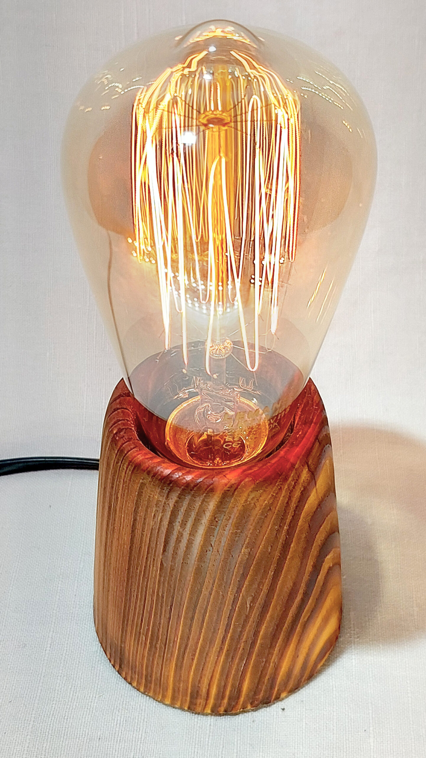 Світильник сосна напівтемна + лампа lm719