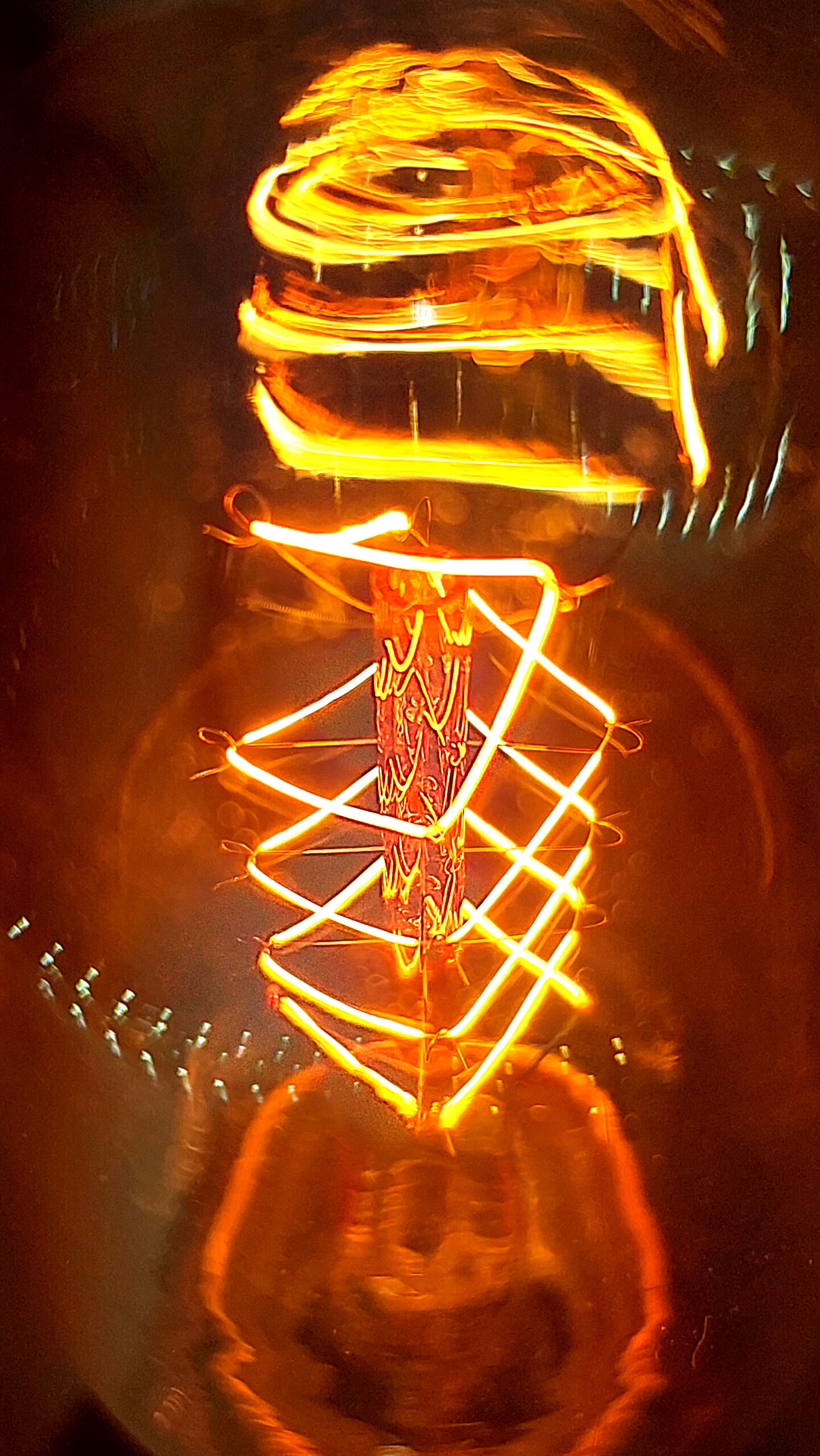 Спираль лампи Едісона