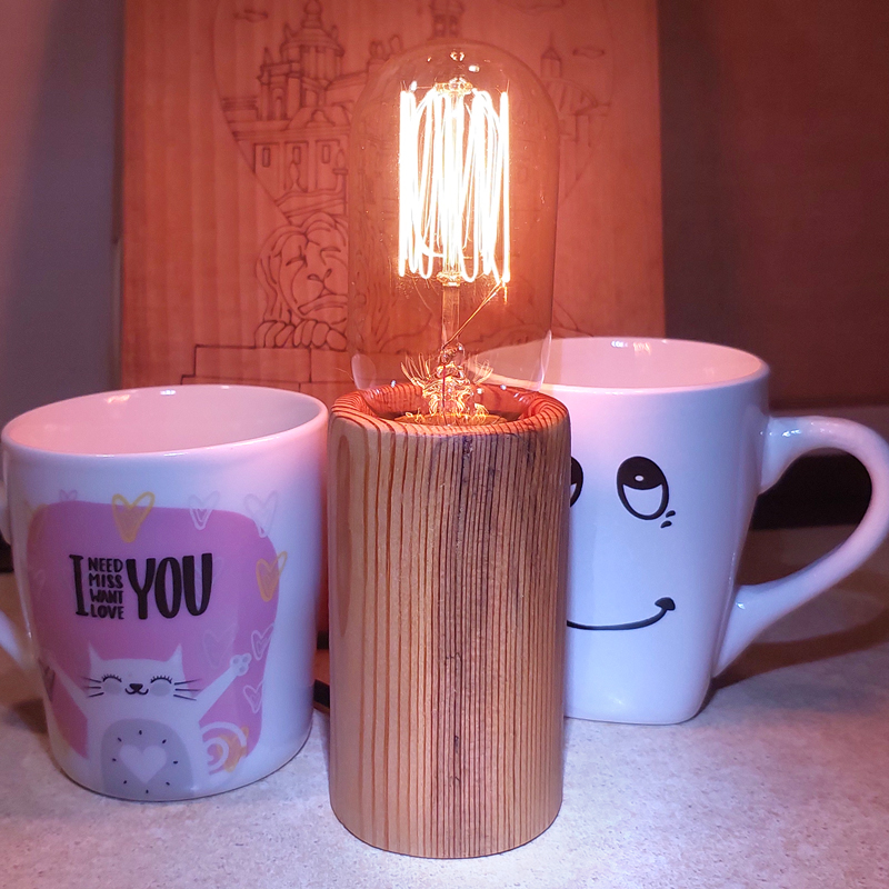 Настільний лофт-світильник Свічка сосна світла, лампа Едісона T45