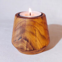 Підсвічник з ясеню